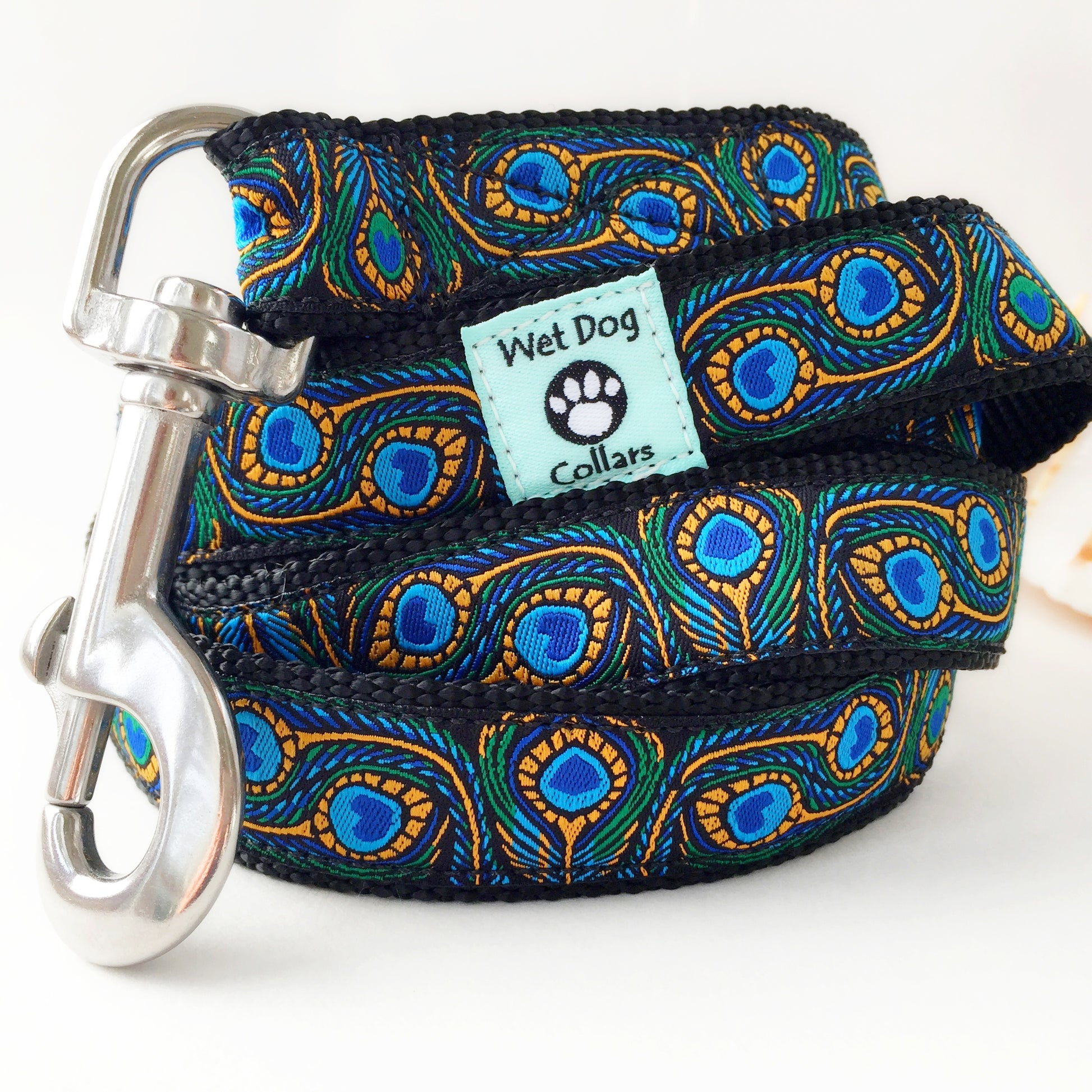 Dog leash with peacock feather pattern and saltwater proof stainless swivel leash clip
