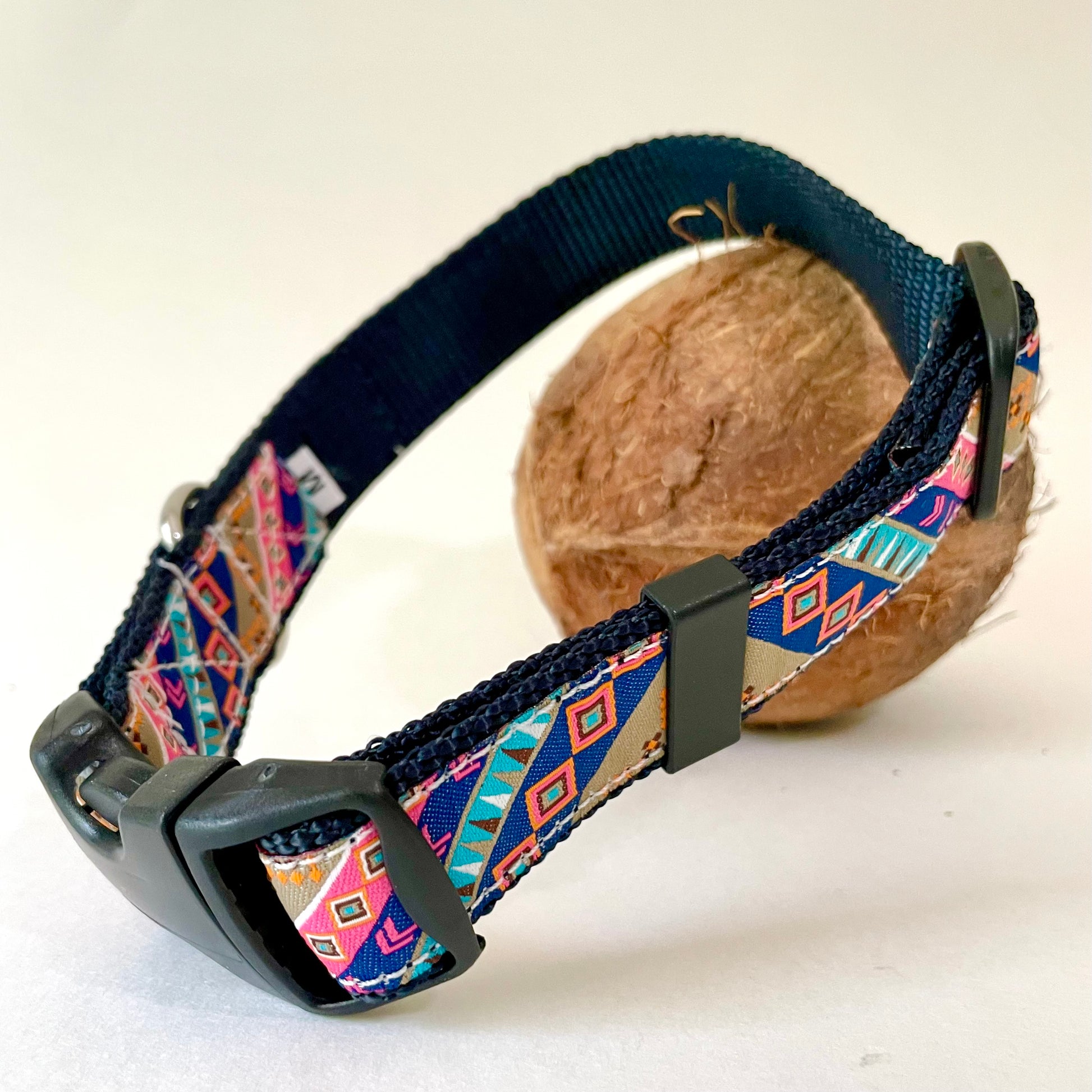 bandana design on dog collar for beach dogs with rust proof metal