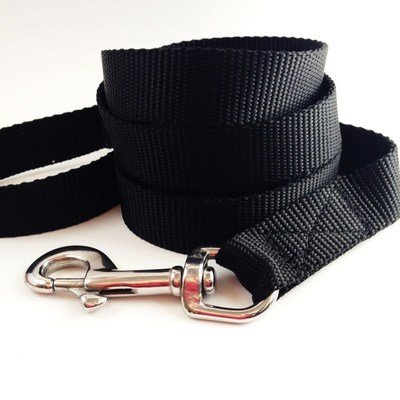 Black dog leash with a stainless steel rust proof swivel clip