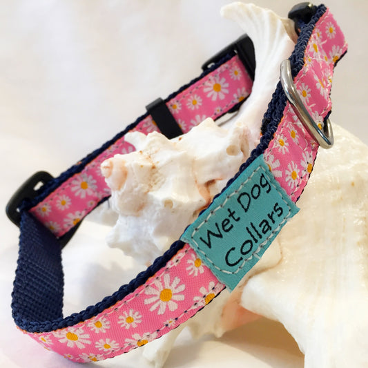Dog collar with pink floral pattern made for beach dogs